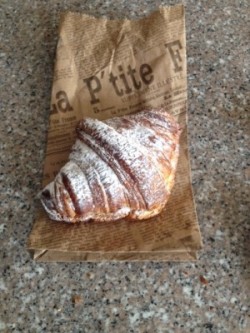 croissant almendras 2 petit france